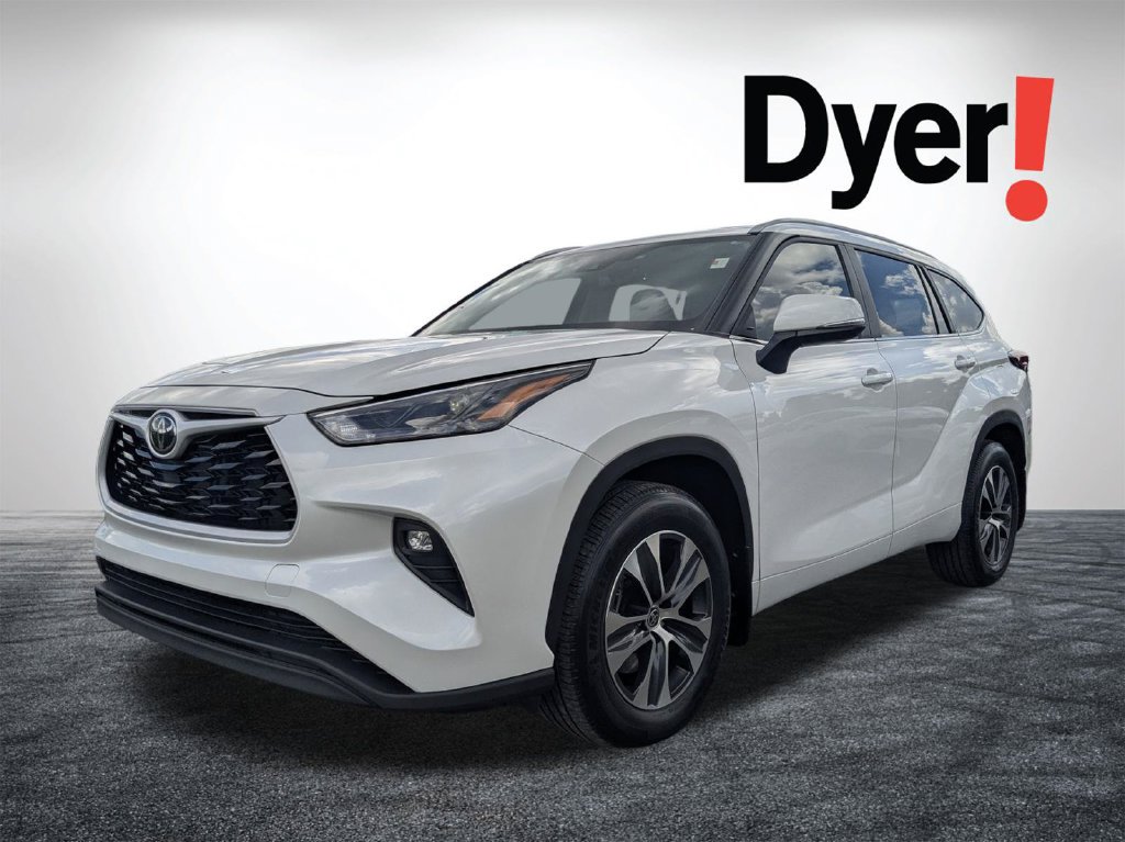 Used 2024 Toyota Highlander XLE FWD image 8