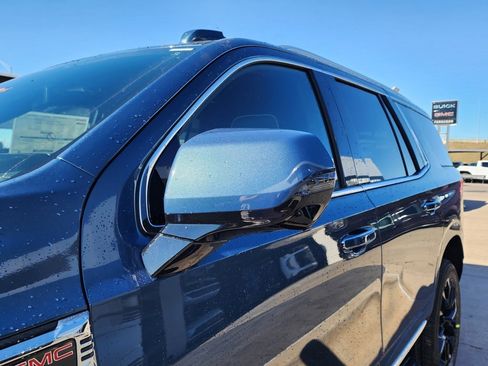 New 2026 GMC Yukon Elevation image 11