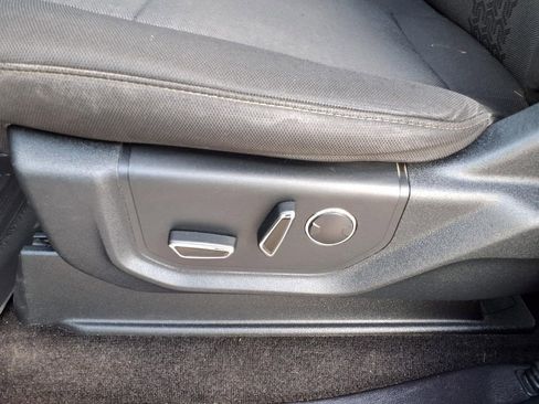 Used 2018 Ford F150 XLT w/ Equipment Group 302A Luxury image 26