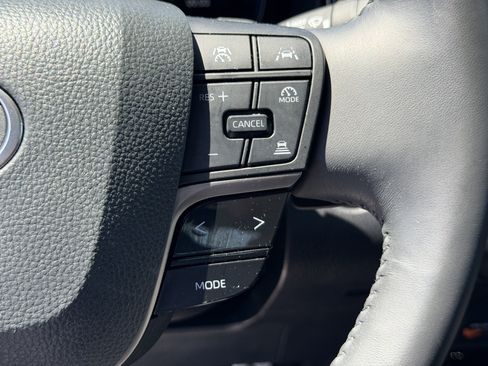 Used 2025 Toyota Camry XSE FWD image 20