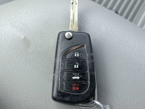 Used 2022 Toyota Camry SE FWD image 24