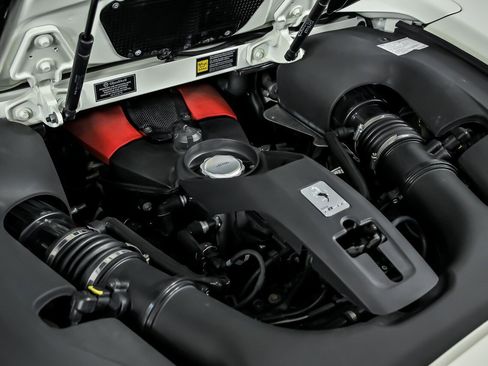 Used 2022 Ferrari F8 Tributo image 20