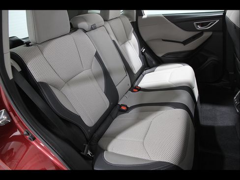 Used 2023 Subaru Forester Premium AWD/4WD image 22