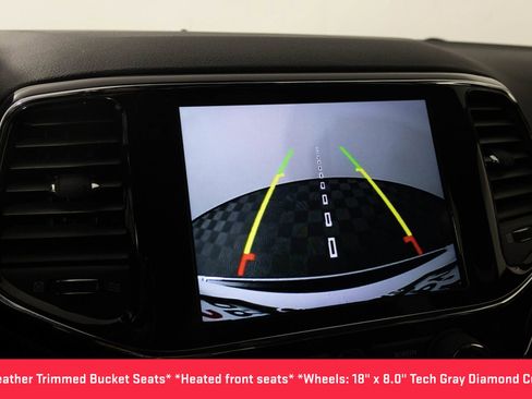 Used 2022 Jeep Grand Cherokee Limited image 7