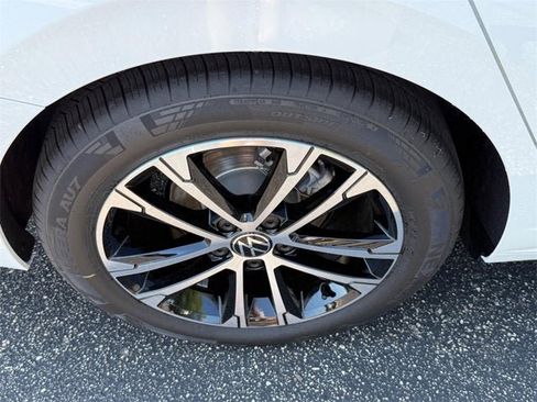 New 2025 Volkswagen Jetta Sport image 4