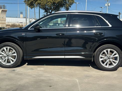 Certified 2025 Audi Q3 2.0T Premium image 4