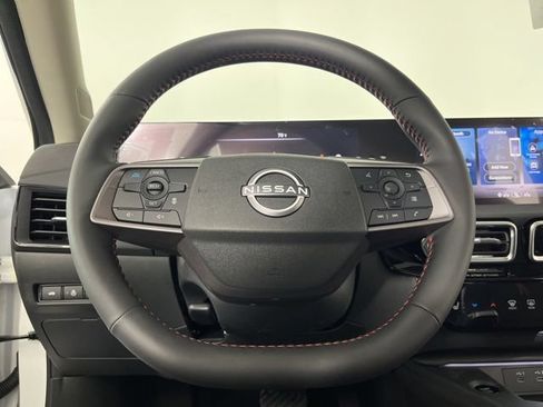 New 2026 Nissan Sentra SR w/ SR Premium Package FWD image 21