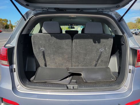 Used 2020 Kia Sorento LX V6 image 7