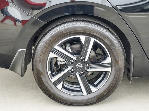 Used 2025 Nissan Sentra SV w/ Trunk Package FWD image 13