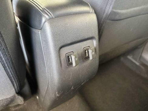 Used 2023 Nissan Kicks SV FWD image 30