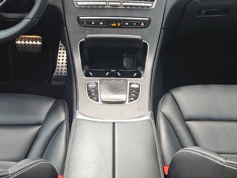 Used 2022 Mercedes-Benz GLC 300 4MATIC image 19