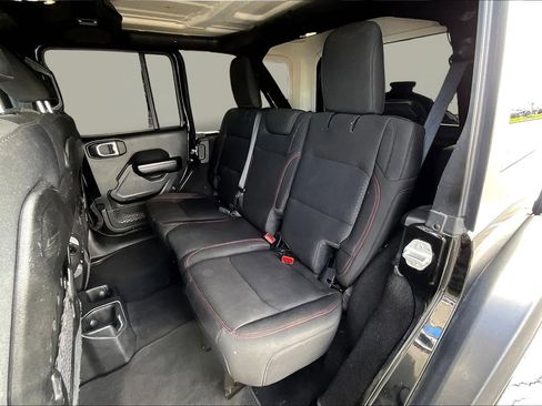 Used 2021 Jeep Wrangler Unlimited Rubicon w/ Cold Weather Group image 23