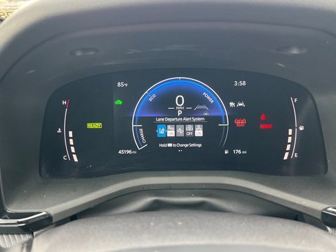 Used 2025 Toyota Camry SE FWD image 23