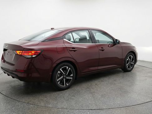 Used 2025 Nissan Sentra SV FWD image 9