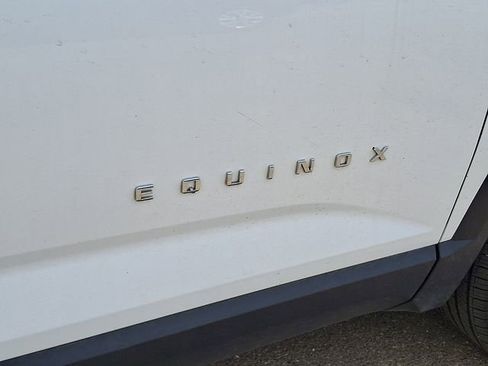 Used 2025 Chevrolet Equinox LT FWD image 25