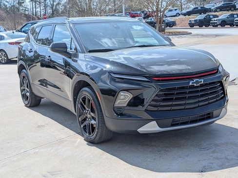 Used 2023 Chevrolet Blazer LT w/ Convenience Package image 3