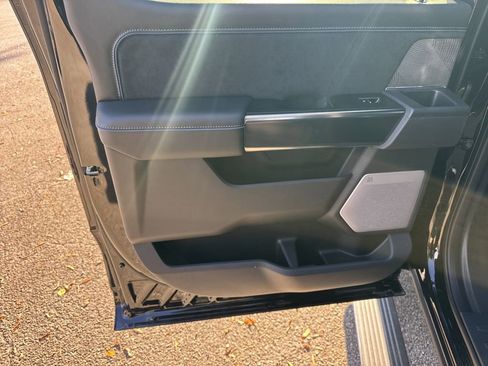 New 2025 Ford F350 Platinum w/ FX4 Off-Road Package image 21