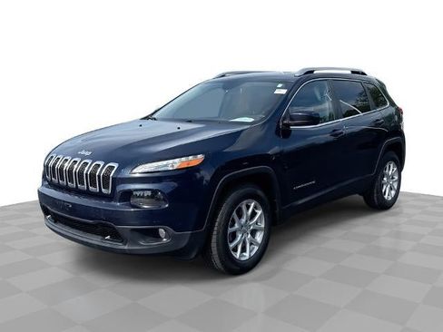 Used 2016 Jeep Cherokee Latitude AWD/4WD image 1
