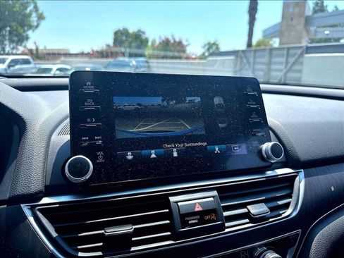 Used 2020 Honda Accord Touring image 22