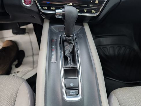 Used 2017 Honda HR-V EX image 15