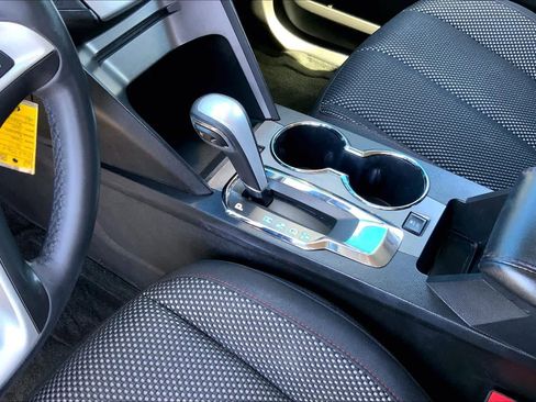 Used 2013 Chevrolet Equinox LT image 17