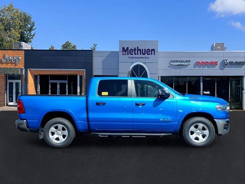 Used 2025 RAM 1500 Big Horn AWD/4WD image 2