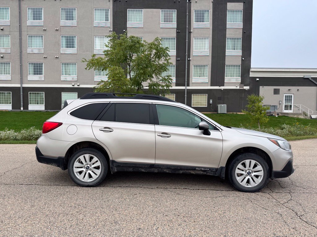 Used 2019 Subaru Outback 2.5i Premium AWD/4WD image 13