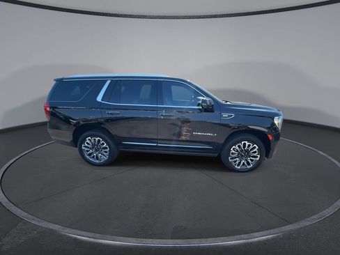 Certified 2023 GMC Yukon Denali Ultimate image 9