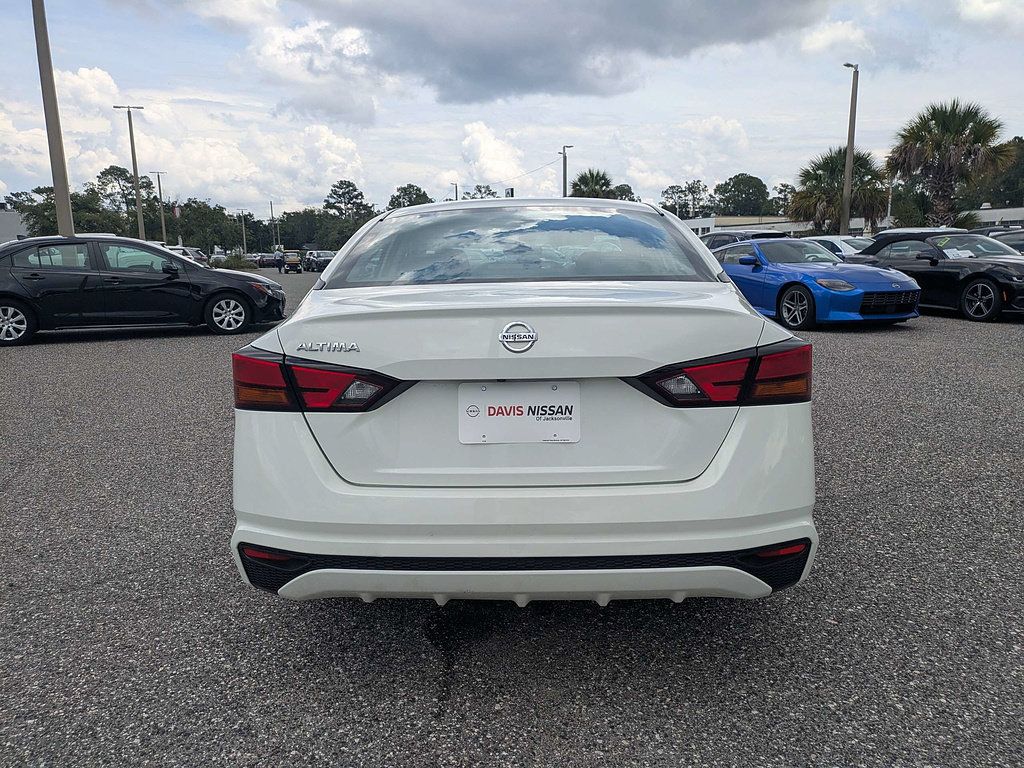 Used 2022 Nissan Altima 2.5 S FWD image 4