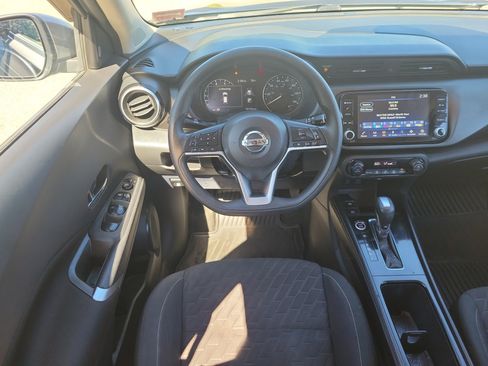 Used 2021 Nissan Kicks SV FWD image 19