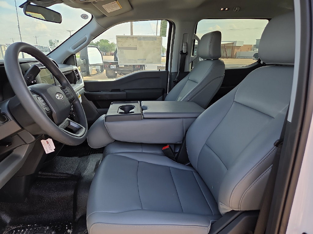 New 2025 Ford F350 XL w/ XL Chrome Package RWD image 18