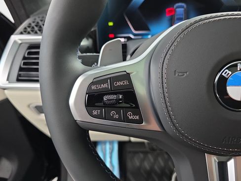 New 2026 BMW X7 M60i image 18