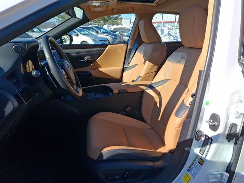 Used 2023 Lexus ES 350 w/ Premium Package image 11