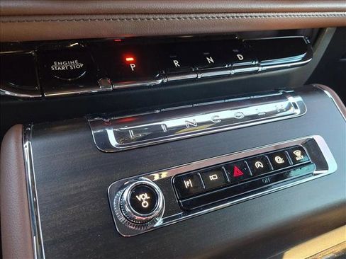 New 2026 Lincoln Aviator Reserve w/ Jet Appearance Package image 13