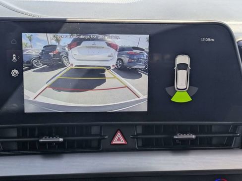 Used 2025 Kia Sportage EX image 20