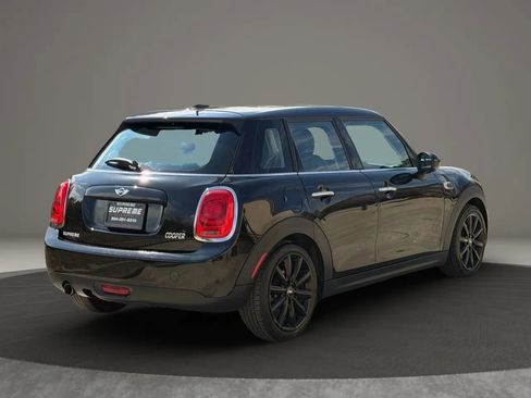 Used 2016 MINI Cooper 4-Door Hardtop image 3