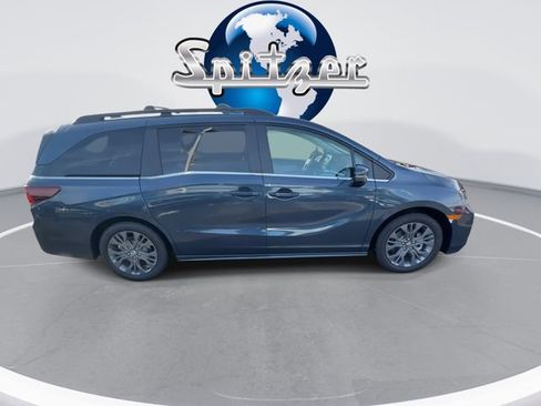 New 2026 Honda Odyssey Touring image 10