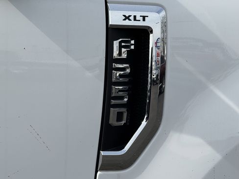 Used 2022 Ford F250 XLT w/ XLT Premium Package image 20