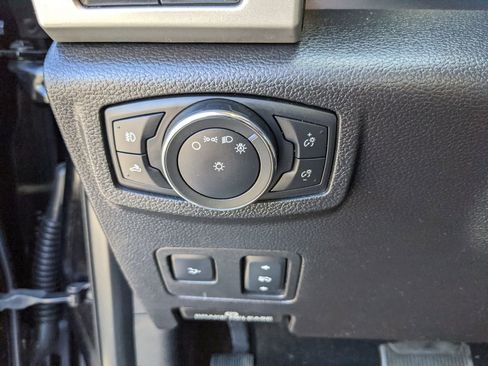 Used 2017 Ford F450 Lariat w/ Lariat Ultimate Package image 37