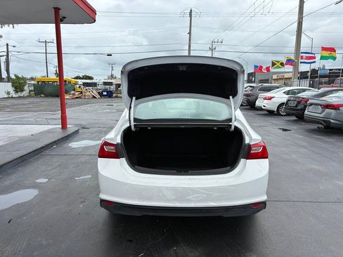 Used 2023 Chevrolet Malibu LT FWD image 10