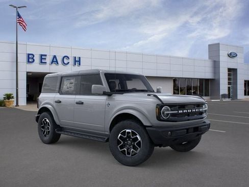 New 2026 Ford Bronco Outer Banks AWD/4WD image 7