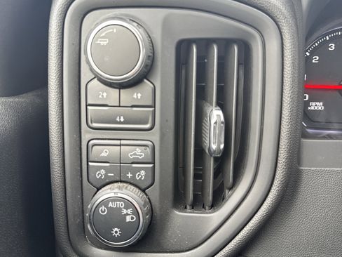 Used 2024 Chevrolet Silverado 2500 Custom w/ Custom Value Package image 25