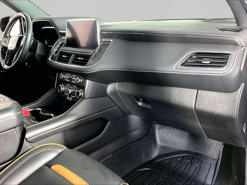 Certified 2023 GMC Yukon XL AT4 w/ AT4 Premium Plus Package AWD/4WD image 26