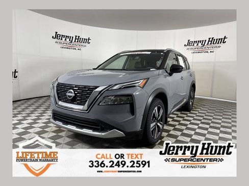 Used 2023 Nissan Rogue Platinum FWD image 1