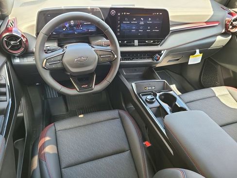 New 2026 Chevrolet Equinox RS w/ LPO, Floor Liner Package image 31