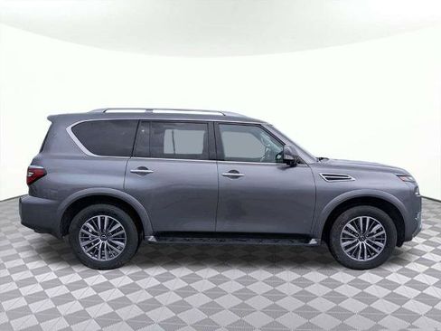 Used 2024 Nissan Armada SL w/ Captain's Chairs Package AWD/4WD image 2