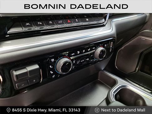 Used 2025 Chevrolet Silverado 1500 High Country w/ Technology Package image 30