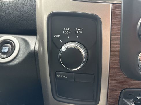 Used 2017 RAM 2500 Laramie image 18