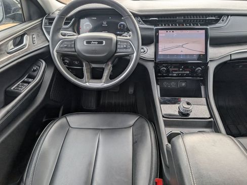 Used 2024 Jeep Grand Cherokee L Limited image 28