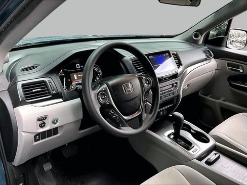 Used 2017 Honda Pilot EX image 17